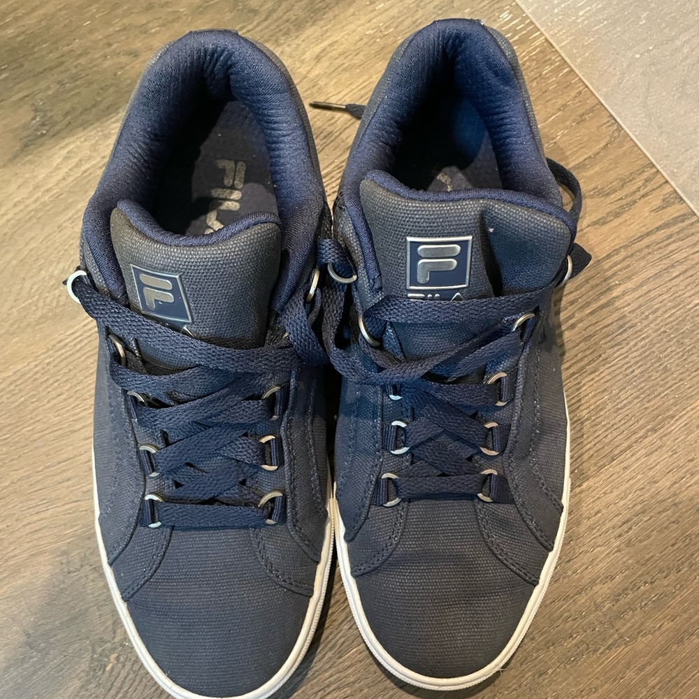 FILA Oxidize women’s low cut sneakers